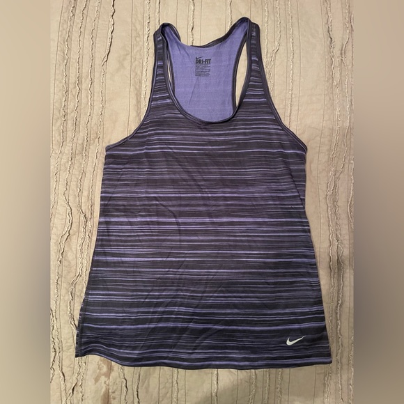Nike tank - Picture 1 of 1